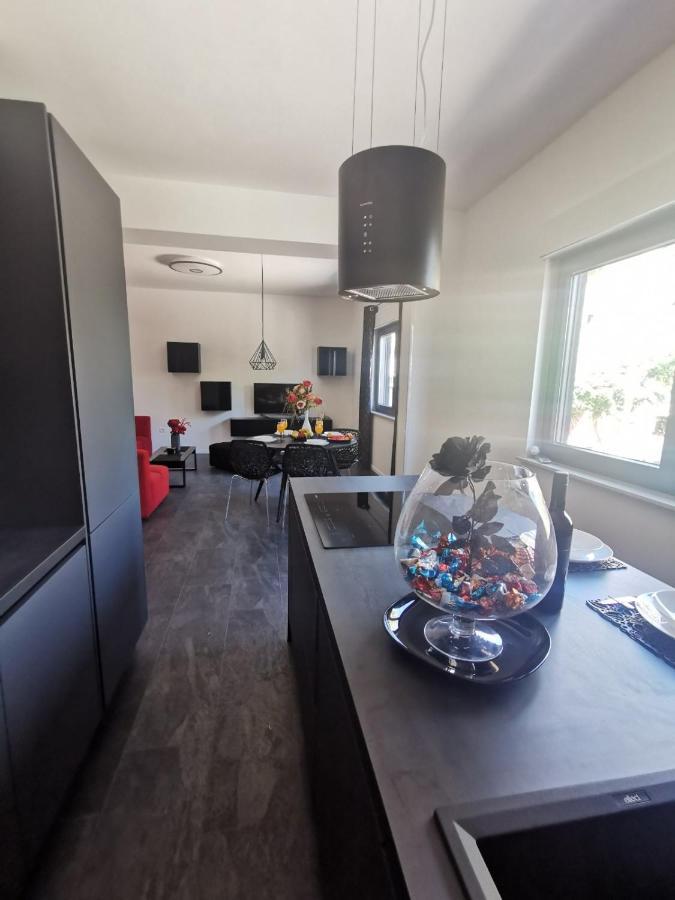 Oasis In The City Near Amfiteatar,Free Parking And Free Wi-Fi Pula Exterior photo